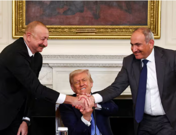 Armenia y Azerbaiyán firman un acuerdo de paz